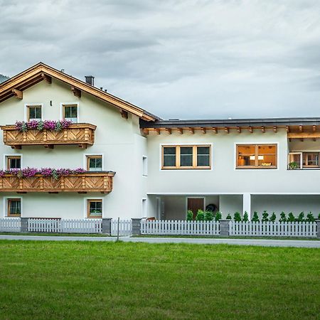 Апартаменты Haus Viktoria Лангенфельд Экстерьер фото
